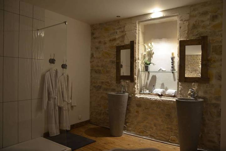 Maison d’hôte pour 2 personnes, avec Jacuzzi ainsi que Terrasse et Piscine