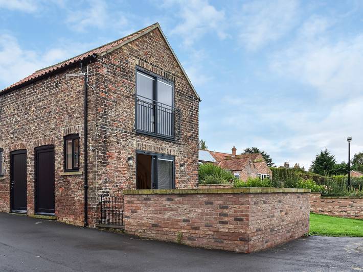 Cottage for 2 people, with garden, with pets in Yorkshire