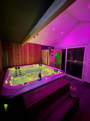 Maison d’hôte pour 2 personnes, avec jacuzzi ainsi que sauna et terrasse dans le Pas-de-Calais