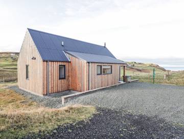 Log Cabin for 4 People in Milovaig, Isle of Skye, Photo 2