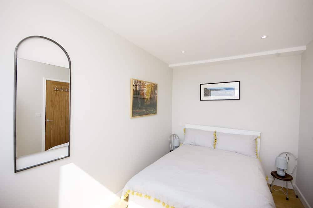 Superb Sea View, all amenities in walking distance, new renovation in Ventnor, Isle of Wight