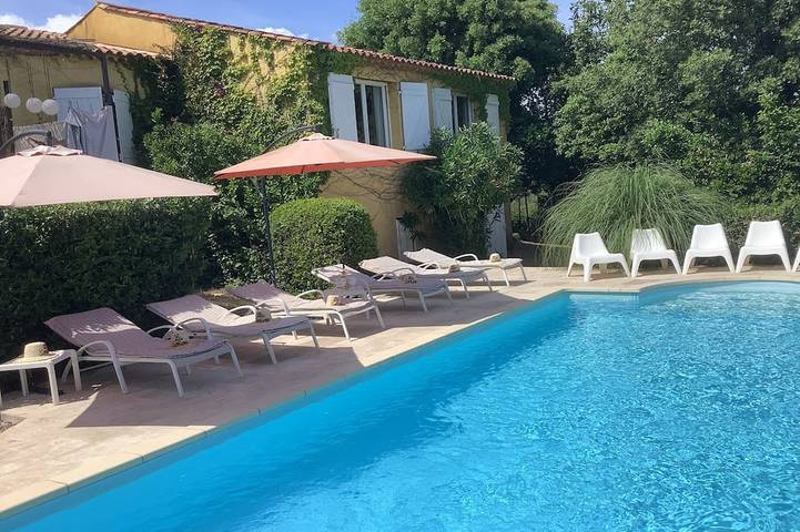 Villa pour 8 personnes, avec jardin, animaux acceptés à Grimaud