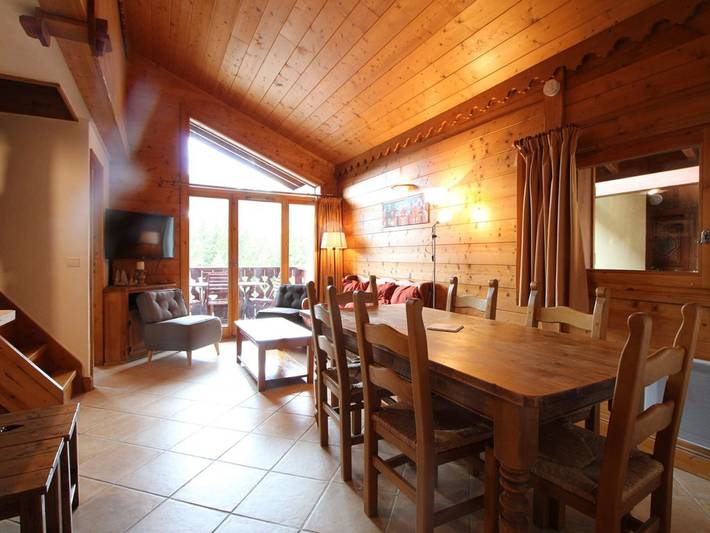 Gîte pour 8 personnes, avec terrasse dans Les Carroz - 2
