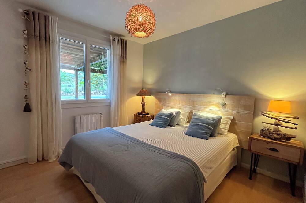 Villa \"Las Aguilas\" 5000m2 Pool mit ruhig, nicht zu übersehen. in Montouliers, Mittelmeerküste (Frankreich)