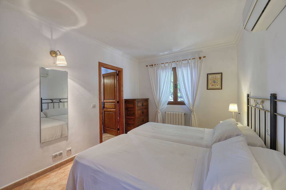 Villa In Siller - Peaceful Location & Privacy - Walking distance to town center in Port de Pollença, Pollença