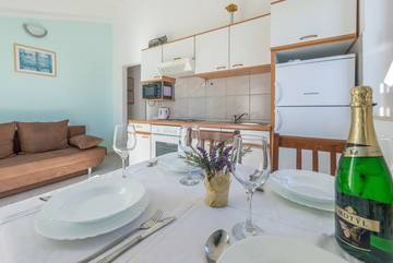 Ferienwohnung für 4 Personen in Rogoznica, Šibenik-Knin, Bild 3