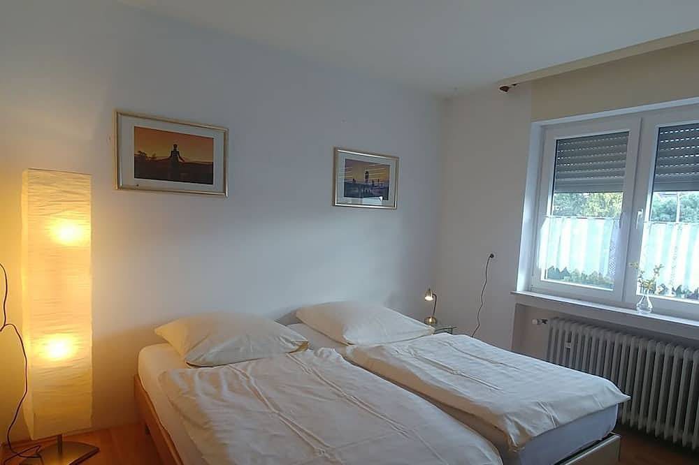 Ganze Wohnung, Modernes, kleines Apartment in ruhiger Seitenstraße ganz nahe zum Rhein gelegen. in Wallersheim, Koblenz