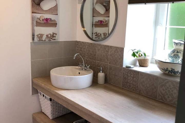 Location de vacances pour 2 personnes, avec piscine à Lolme - 3