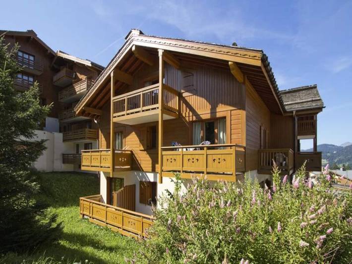 Gîte pour 4 personnes, avec piscine et sauna, animaux acceptés dans Office De Tourisme De Notre Dame De Bellecombe