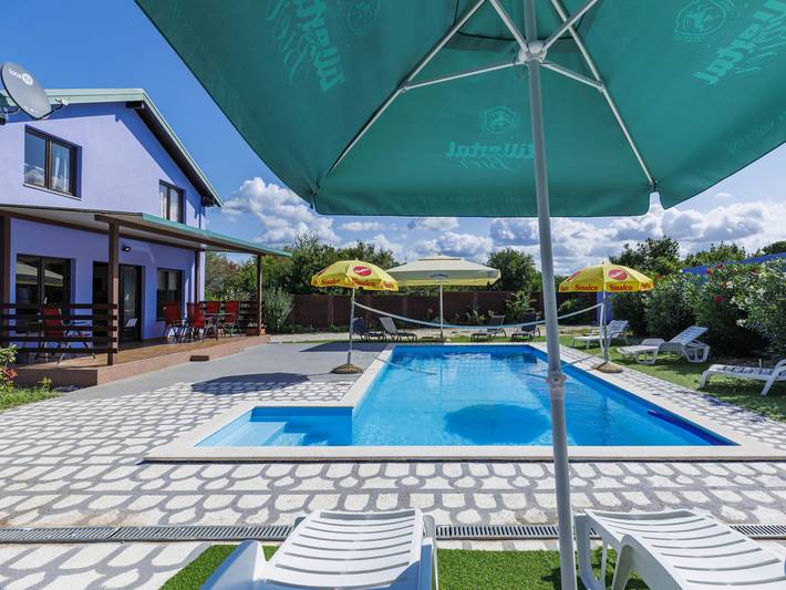 Vakantiehuis voor 8 personen, met tuin en terras in Istrië