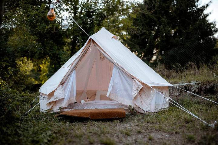 Tente pour 2 personnes, avec jardin et vue