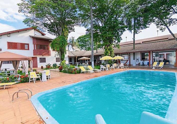 Casas e apartamentos de temporada para 20 pessoas, com vista e sauna e ainda jardim and piscina, com animais de estimação em Indaiatuba