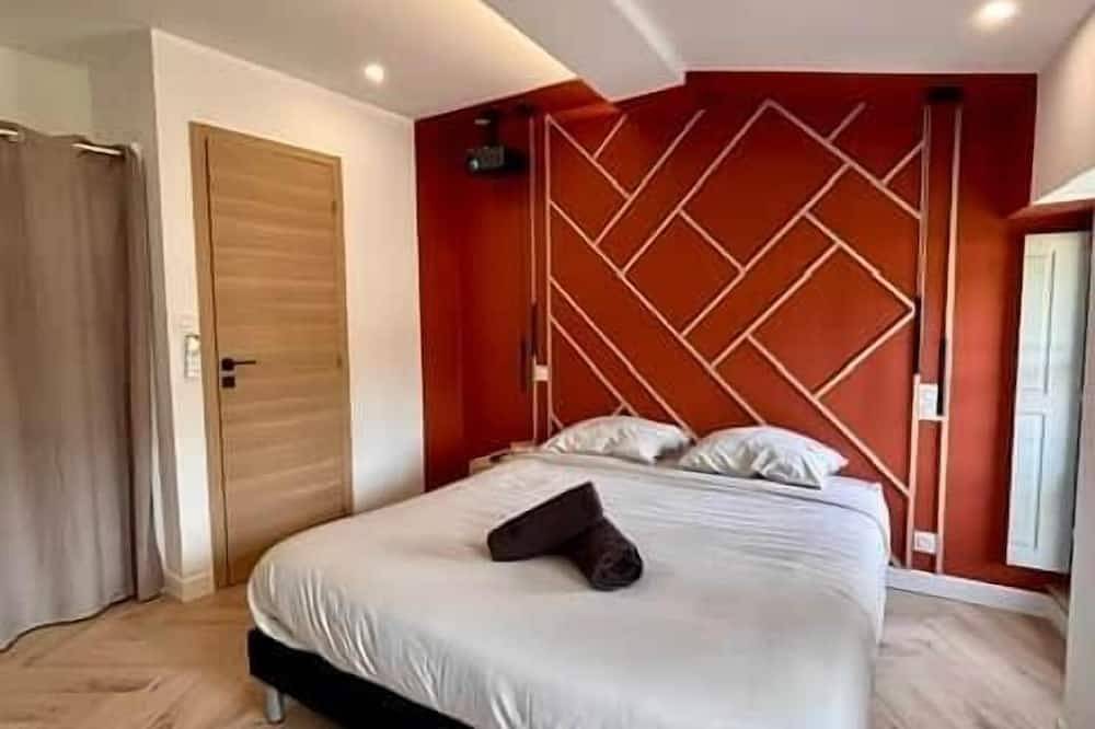 Ganze Wohnung, Luxury two-bedroom apartment with private spa & garden in Blaye, Blaye und Umgebung
