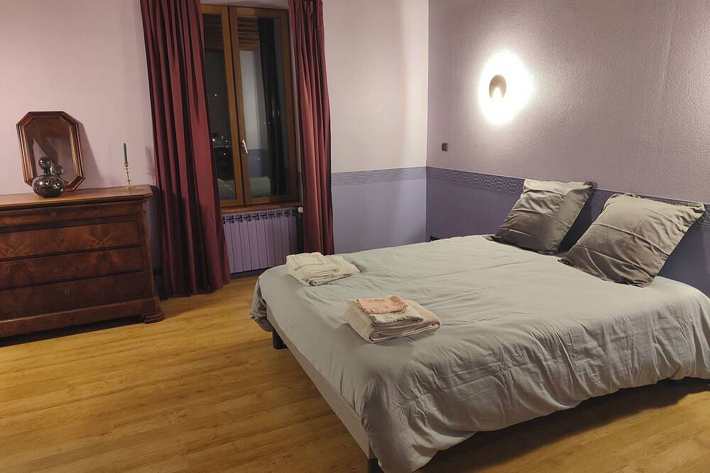 Maison bourgeoise à 5 minutes du lac des sapins in Cublize, Région de Villefranche-sur-Saône