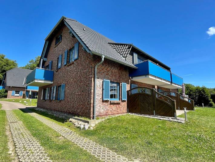 Ferienwohnung für 5 Personen, mit Balkon und Terrasse sowie Garten und Seeblick am Selliner See