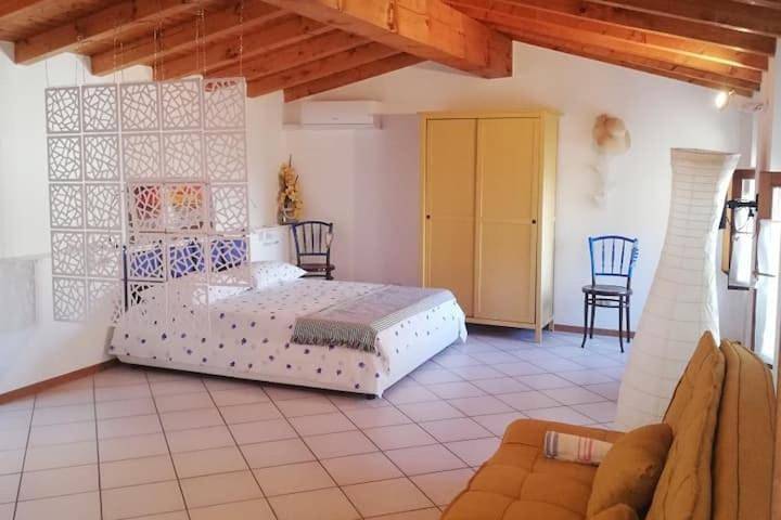 Ganze Wohnung, Ca'Rosa an Italian experience in the old town in Cavaion Veronese, Gardasee-Berge