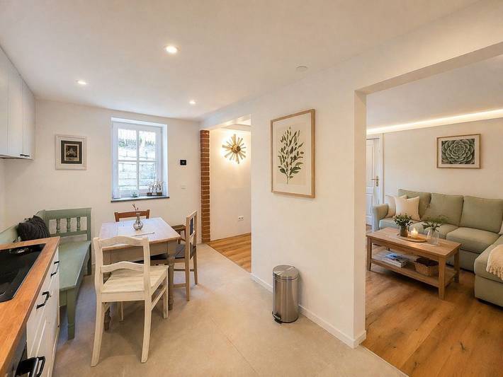 Ferienhaus für 4 Personen, mit Terrasse und Seeblick sowie Ausblick in Rieden - 2