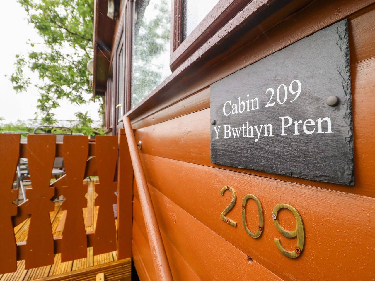 Y Bwthyn Pren,  Cabin  209, in Bronaber, Snowdonia