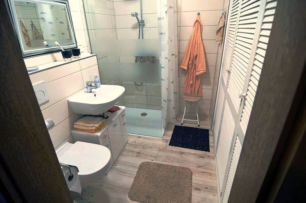 Entire apartment, Holiday apartment Lüneburg Heath - Minni - Minni in Bad Bevensen, Landkreis Uelzen