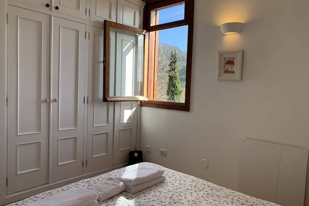 New Offer!. Boutique accommodation in a 12 hectares (3000 acres) private estate in Cuesta de San Bernabé, San Cristóbal de La Laguna