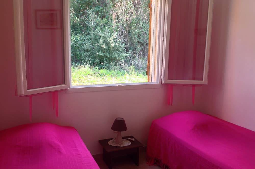 Ganze Wohnung, Am Boden entzieht ziemlich sehr funktionell Appartement mit Meer- und Bergblick in Cargèse, Regionaler Naturpark Korsika