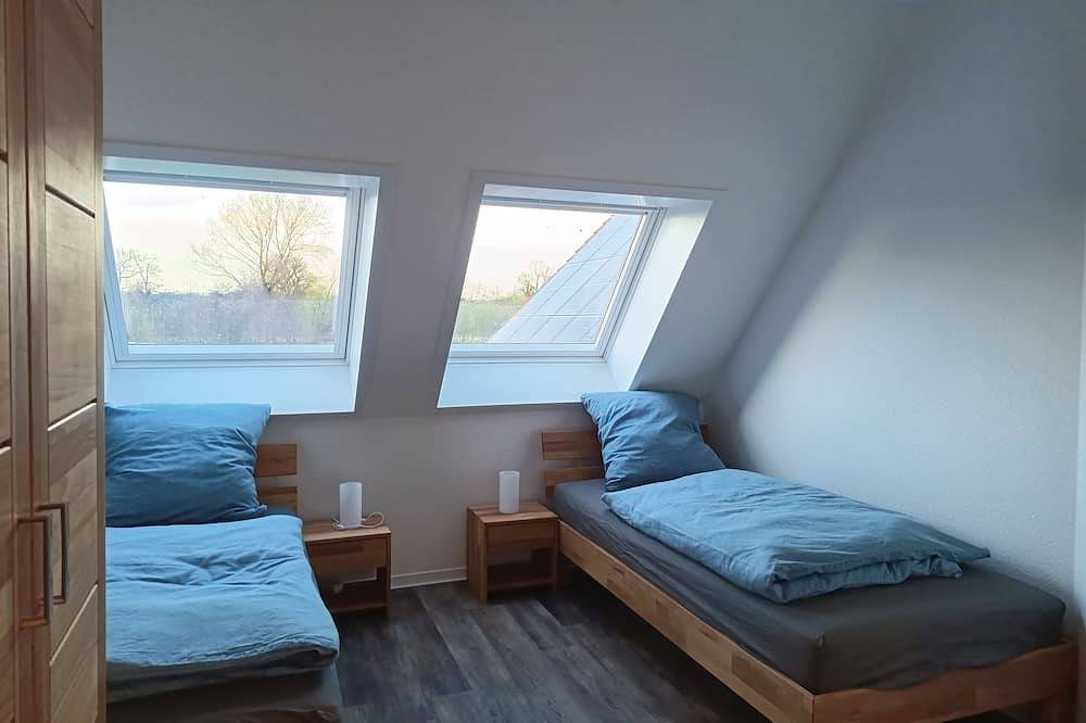 Ganze Wohnung, Ausgelegt ist diese Fewo für 4 Personen. Ideal für Familien mit Kindern. in Bünde, Wiehengebirge