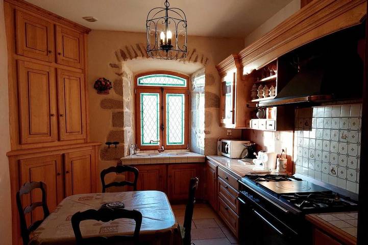 Château pour 6 personnes dans le Puy-de-Dôme - 2