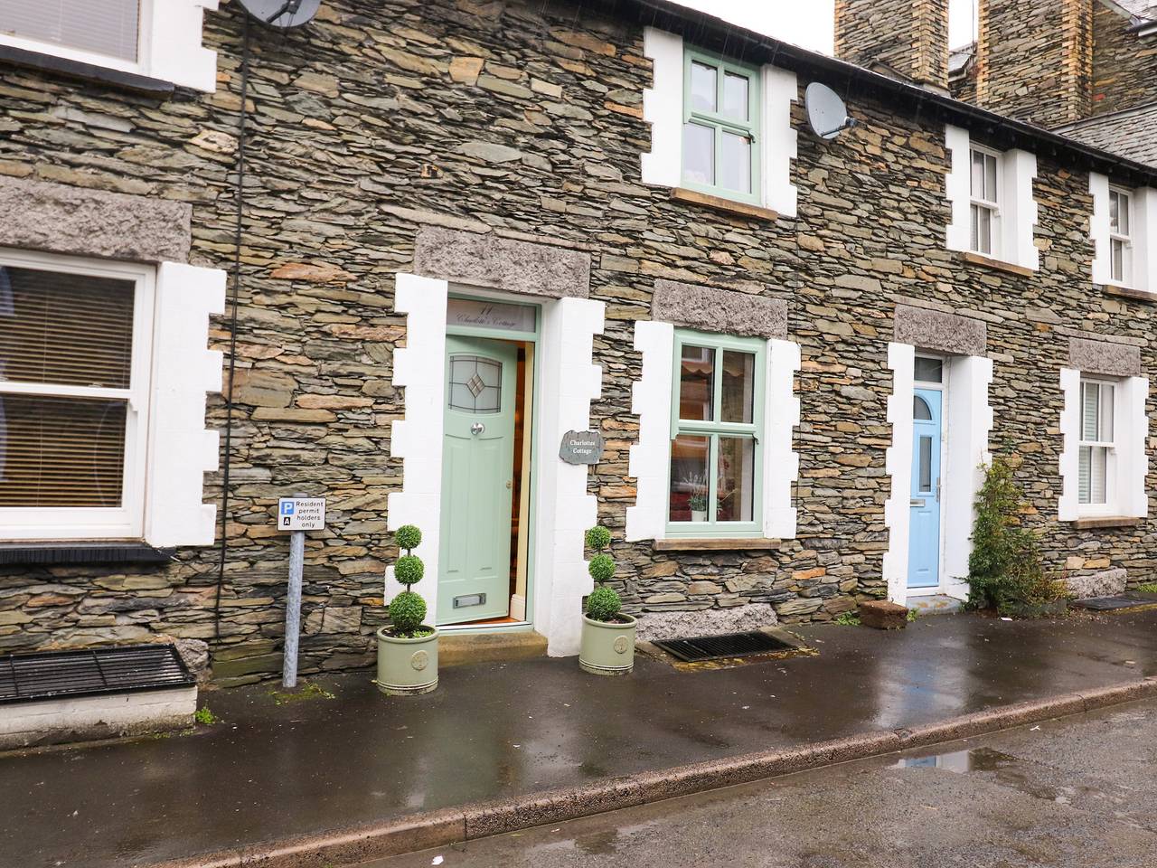 Charlottes Cottage in Windermere, Lake District