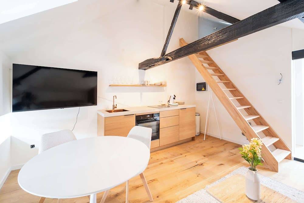Ganze Wohnung, Chic Duplex Steps from Grote Markt in Antwerpen, Antwerpen und Umgebung