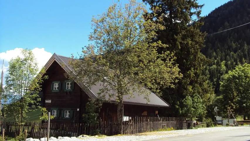 Ferienhaus für 8 Personen, mit Garten