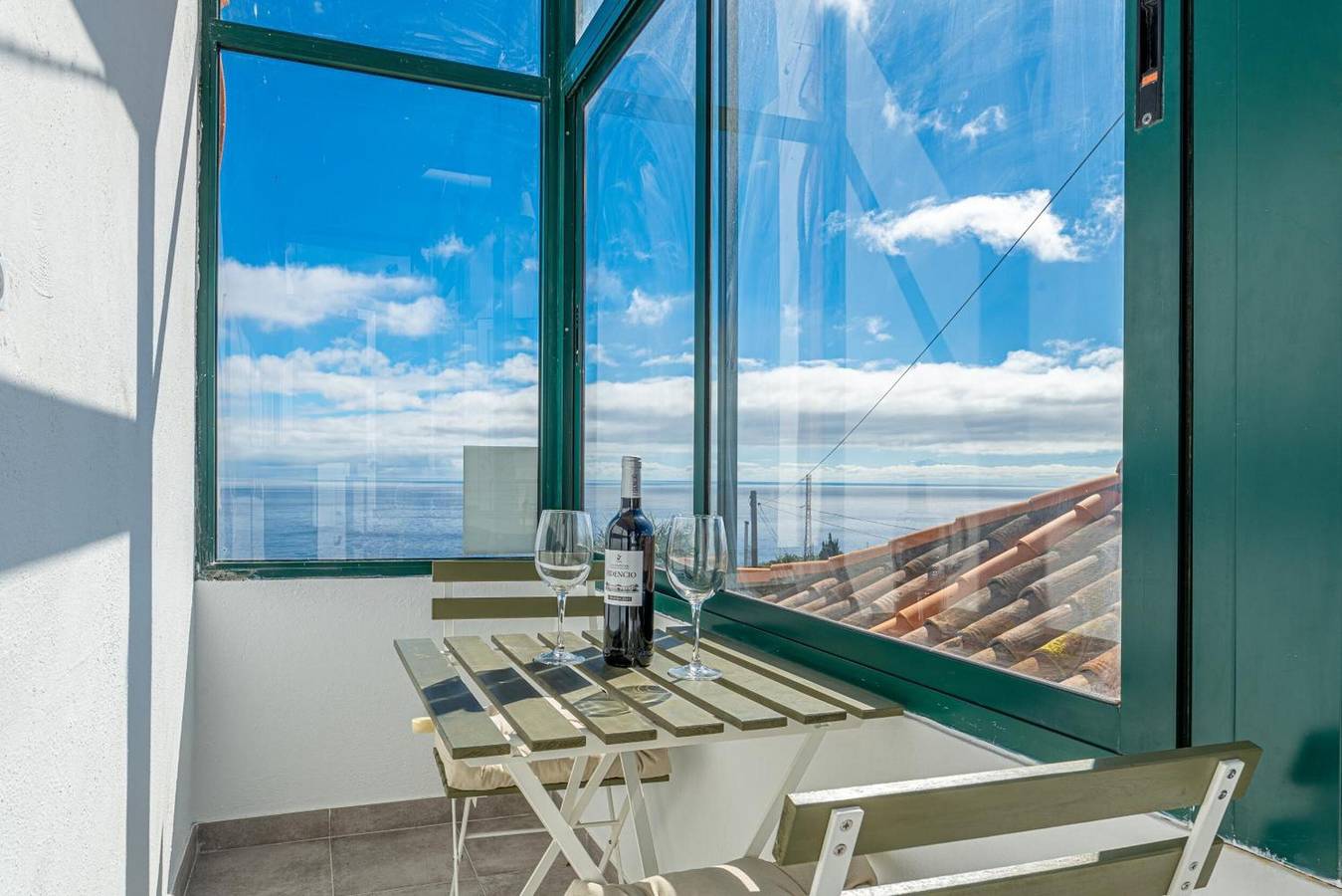 Appartement entier, Appartement 'Vivienda Vacacional Tinisagua 2' avec vue sur mer, balcon et Wi-Fi in El Fuerte, Breña Alta