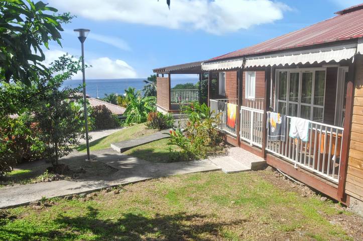 Location de vacances pour 5 personnes, avec terrasse dans Plage de Petite Anse - 2