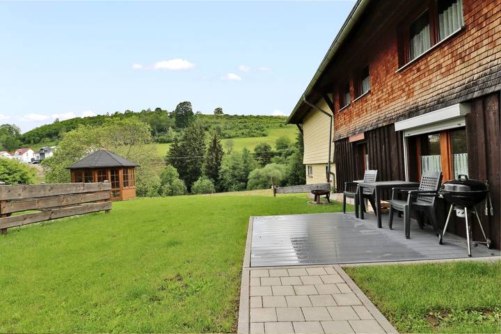 Ferienwohnung für 5 Personen, mit Terrasse und Garten in Lenzkirch