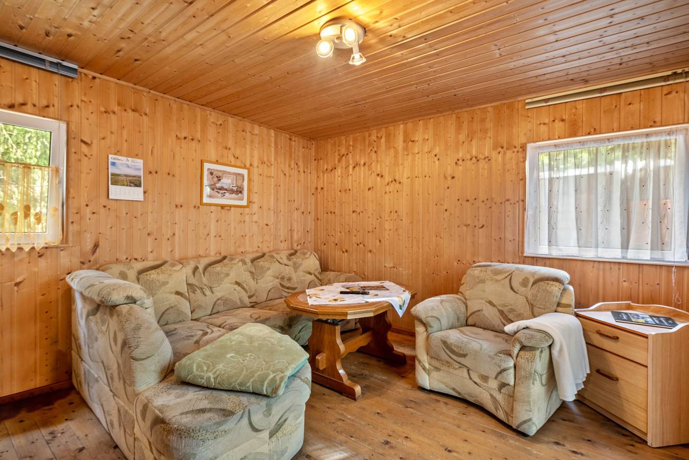 Bungalow '18 - Finnhütte' mit privater Terrasse und gemeinsamem Garten in Niesky, Oberlausitz-Niederschlesien