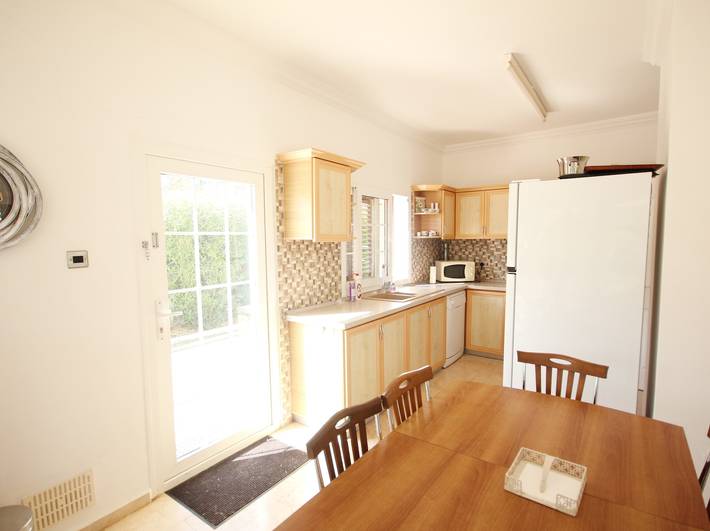 Ferienhaus für 6 Personen, mit Meerblick und Balkon/Terrasse sowie Garten in Nordzypern - 4