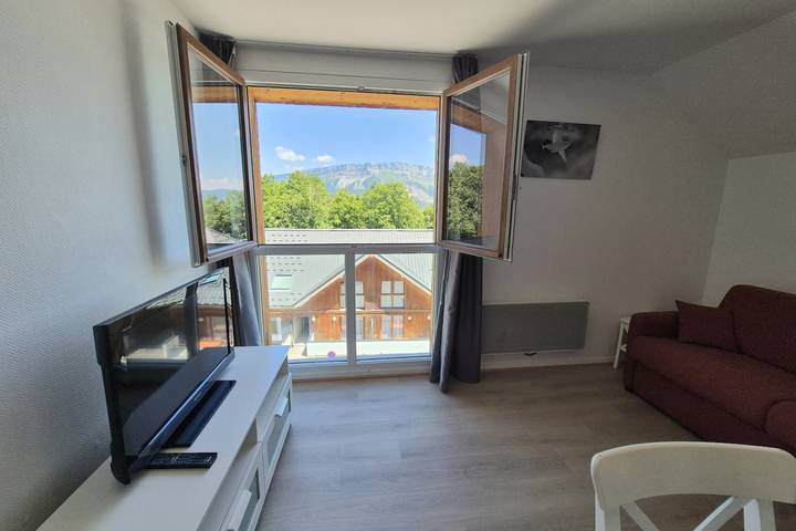 Gîte pour 2 personnes, avec piscine à Les Déserts - 3