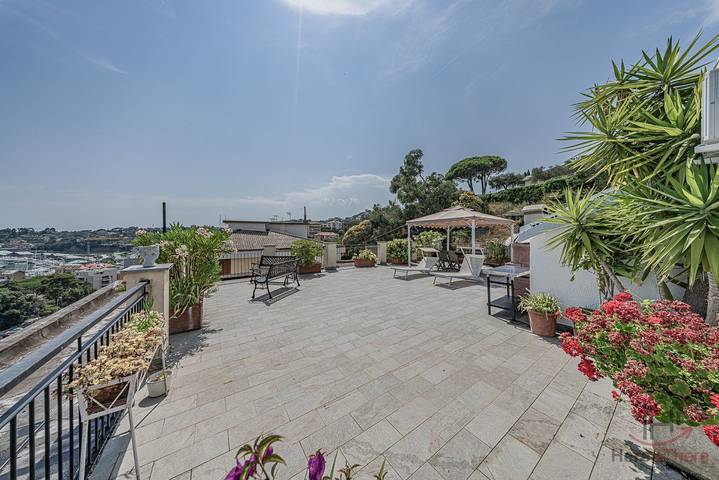 Appartamento intero, [Classic Breeze] vista mare • terrazza • wi-fi in Varazze (Città), Varazze