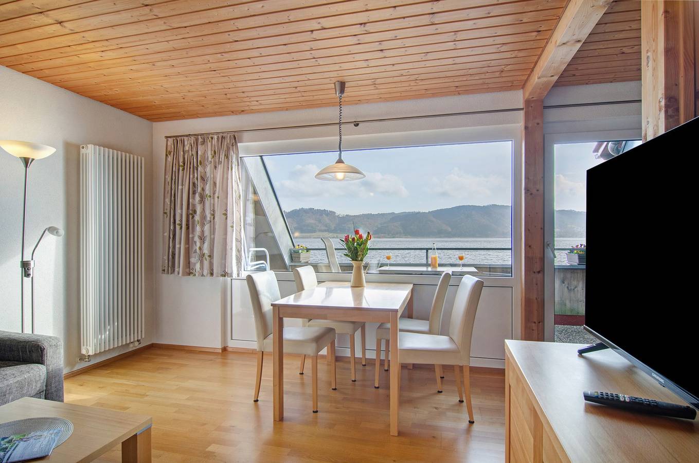 Ganze Wohnung, Fewo 8, 53qm, mit Seezugang direkt am Bodensee in Bodman-Ludwigshafen, Obersee (Bodensee)