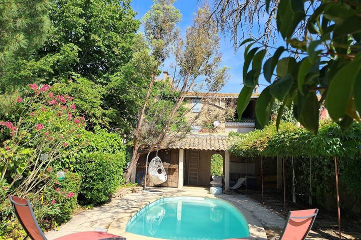 Maison de vacances pour 7 personnes, avec Balcon et Terrasse ainsi que Jardin et Piscine
