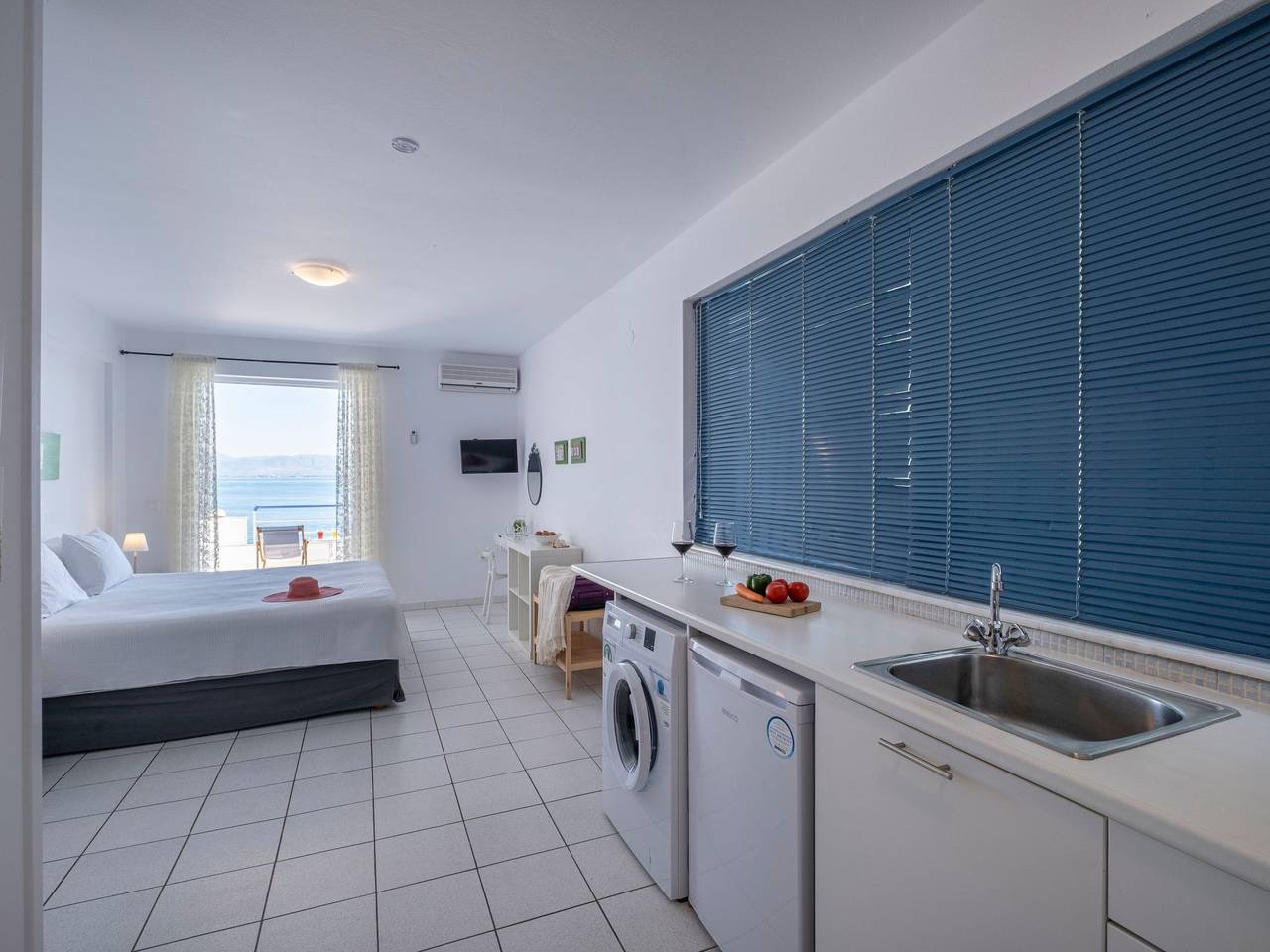 Ganze Wohnung, Schöne Ferienwohnung mit Meerblick in Kiveri in Xiropigado, Kynouria