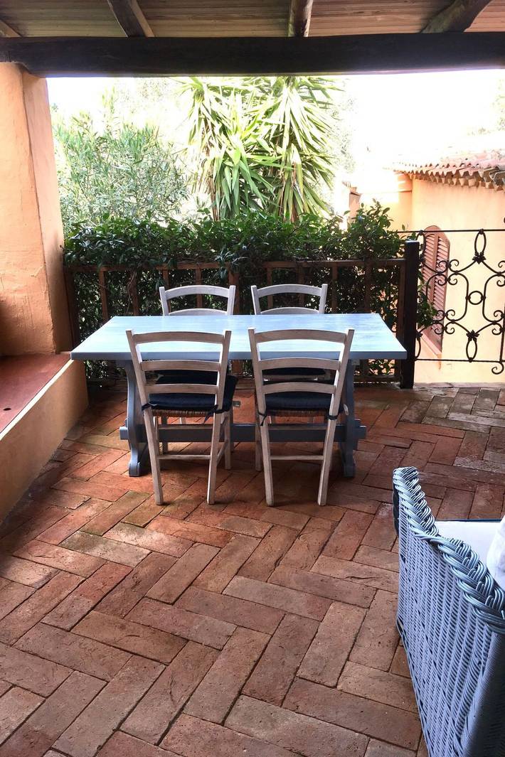 Ferienwohnung für 3 Personen, mit Balkon/Terrasse und Terrasse sowie Garten und Ausblick