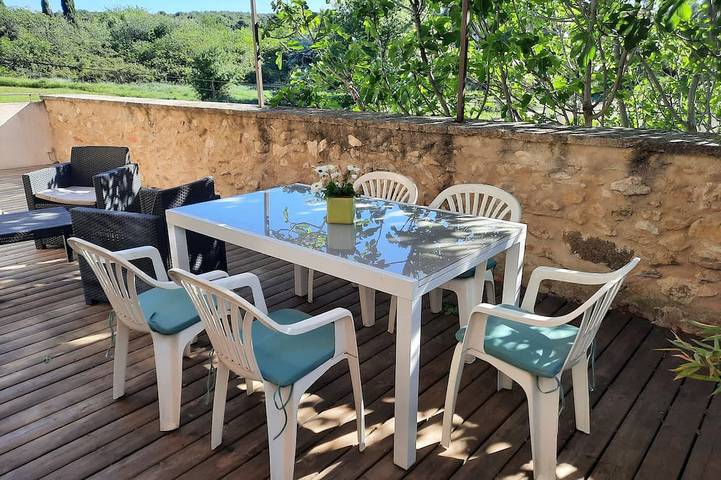 Appartement de vacances pour 5 personnes, avec jardin ainsi que jacuzzi et terrasse