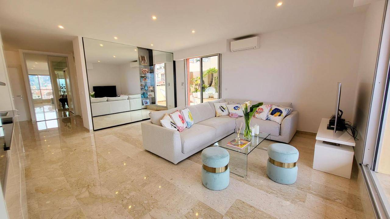 Ολόκληρο το διαμέρισμα, Two-Bedroom Apartment in Μονακό, Mediterranean Coast (France)