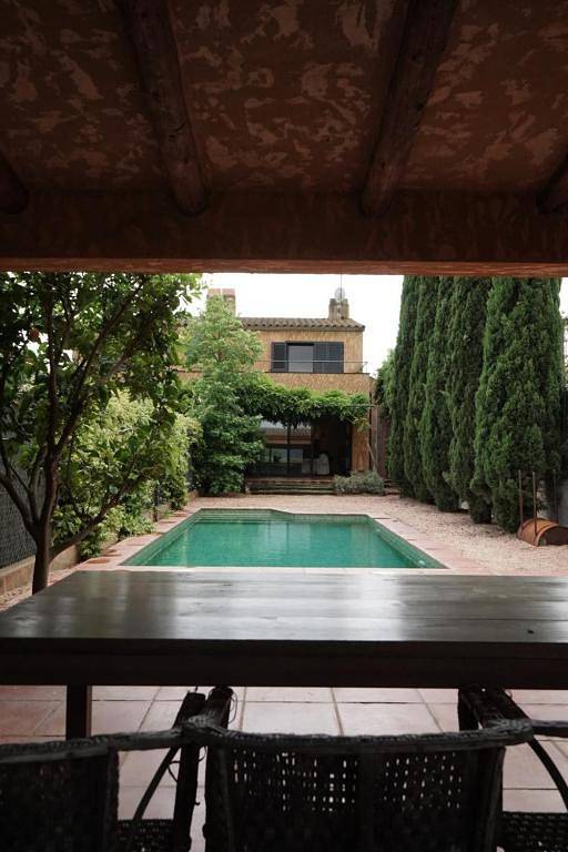 Casa rural para 6 personas, con terraza y piscina además de jardín y vistas, Se admiten mascotas en Palau-sator