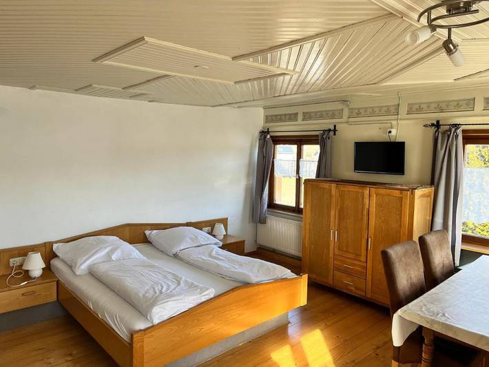 Ferienwohnung für 4 Personen, mit Terrasse und Garten sowie Ausblick in Stiefenhofen - 2