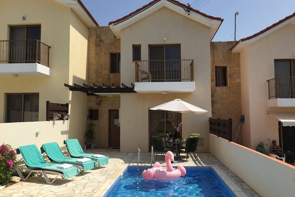 Sunrise 2 Schlafzimmer Villa. in Πισσούρι, Südzypern