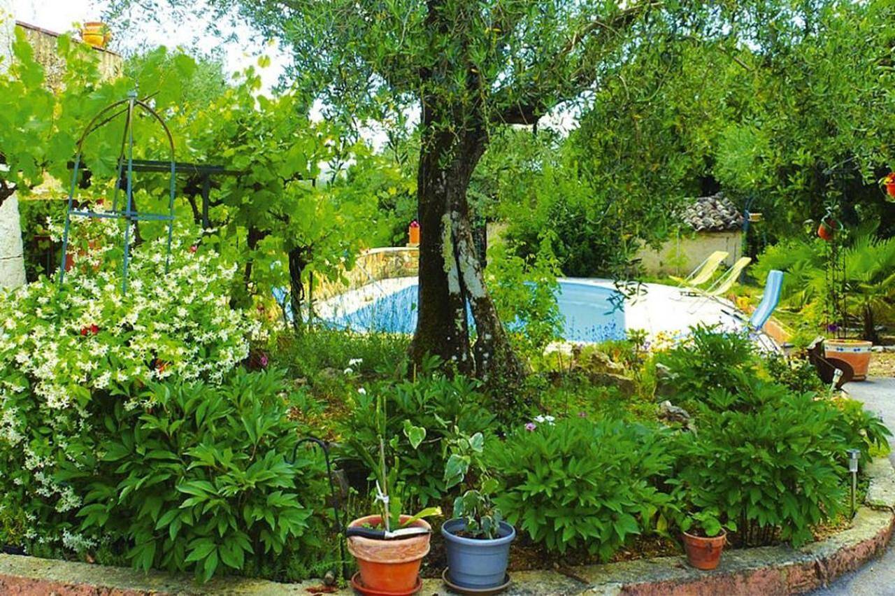 Villa 'Ma Vie Là' with Mountain View, Wi-Fi and Air Conditioning in Fayence, Draguignan region