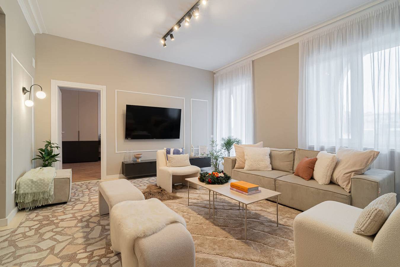 Apartamento entero, Loggia Luxe 5Br Living in Universitatii Area in Bucarest, Rumania