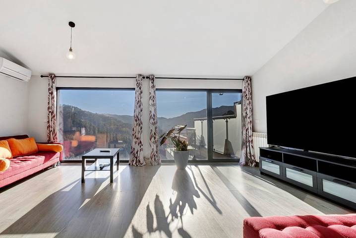 Vacation Home "Alojamento de Crasto - Gerês" with Pool and Wi-Fi in Ventosa e Cova, Braga District