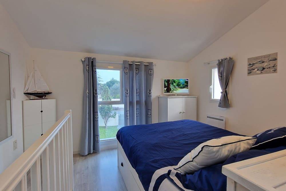 Ganze Wohnung, T2 Duplex *** cosy and bright 26 m2, with a small sea view at 400 m, for 2 in Fouras, Rochefort und Umgebung